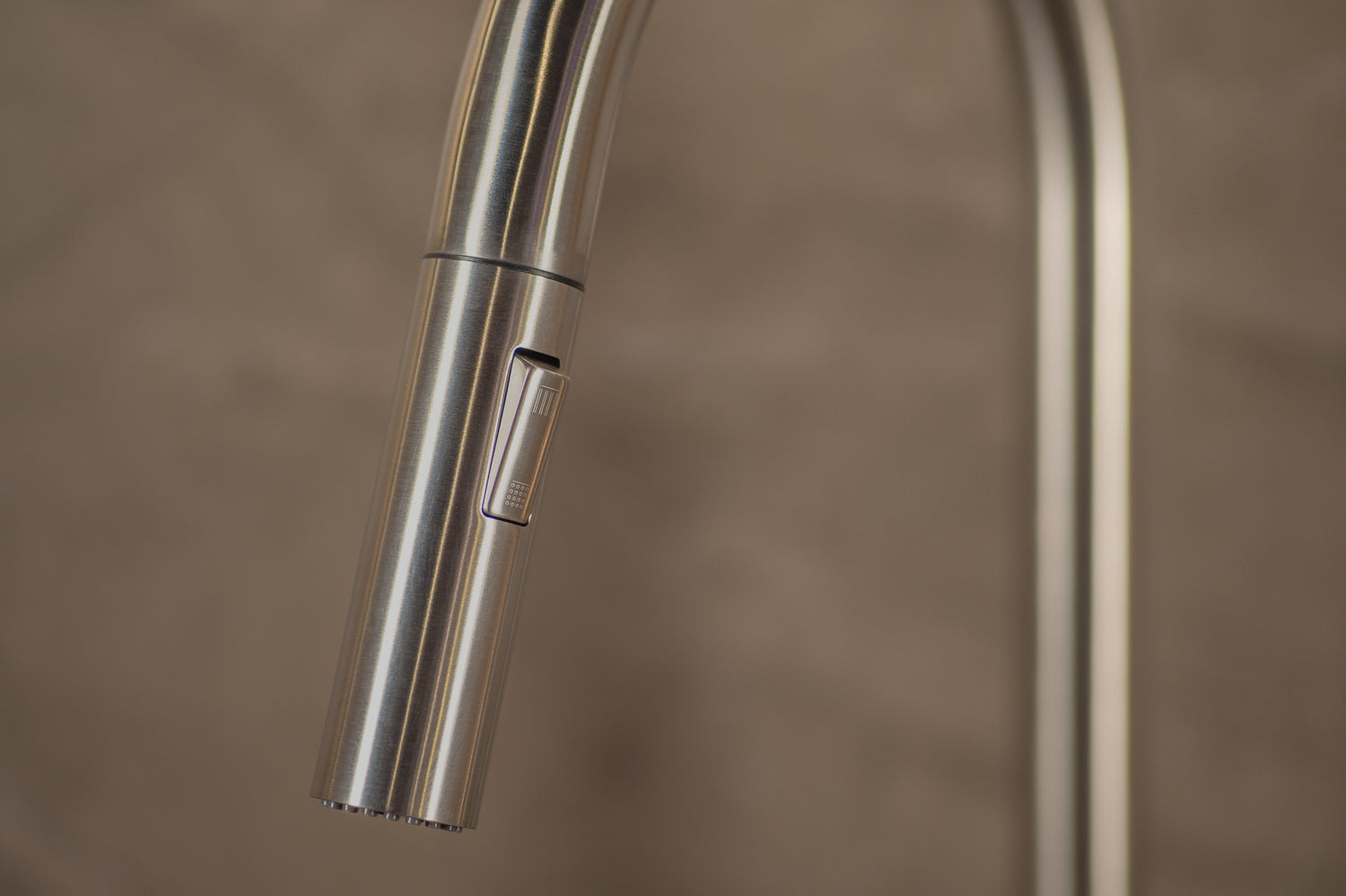 SREWOHS PRO Kraan keuken, keukenkraan roestvrij staal, uittrekbare douche, 4 sproeifuncties, hoge uitloop (187 mm), 360° draaibaar, lagedruk mengkraan, 1 gat spoelbakkraan, 3/8 inch kraan, nikkel SREWOHS PRO Kraan keuken, keukenkraan roestvrij staal, uittrekbare douche, 4 sproeifuncties, hoge uitloop (187 mm), 360° draaibaar, lagedruk mengkraan, 1 gat spoelbakkraan, 3/8 inch kraan, nikkel