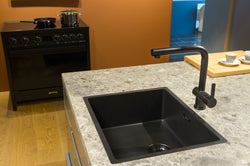 Zwarte Keukenkraan Mizzo Avori Zwart - RVS Mengkraan Keuken - Kraan Keuken Mat Zwart - Keukenkraan met Uittrekbare Uitloop